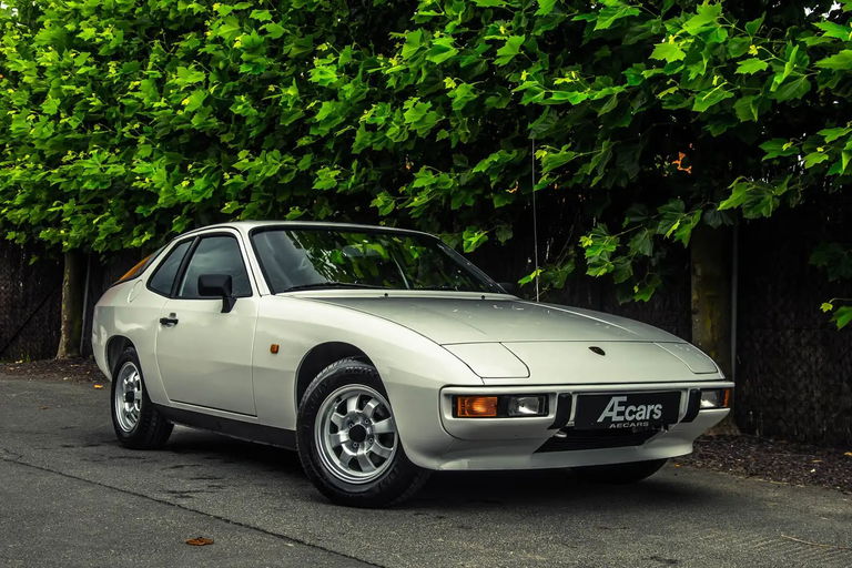 Porsche 924