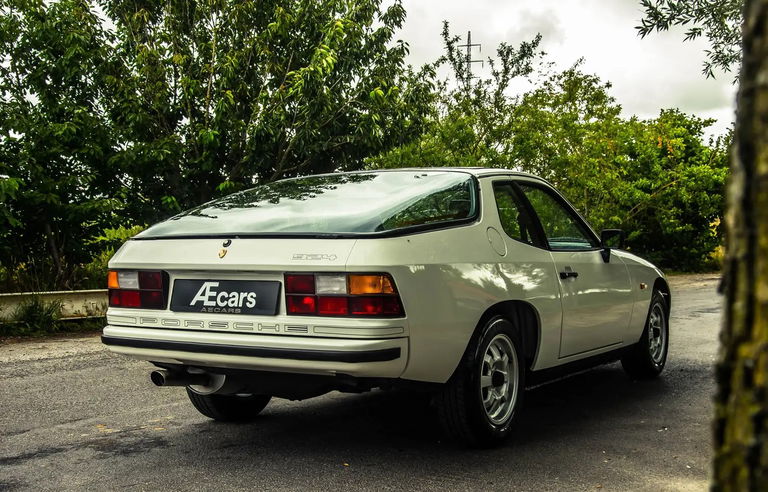 Porsche 924