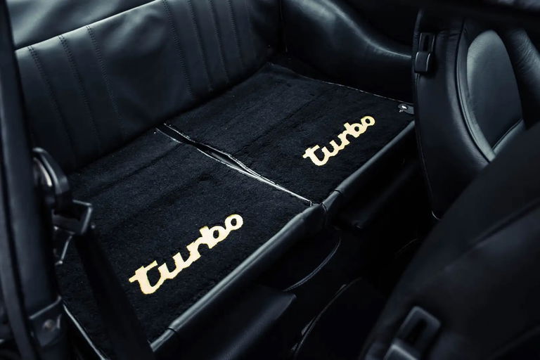 Porsche 911 Turbo 3.3