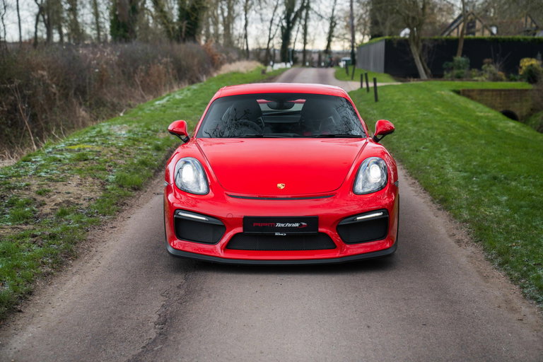 Porsche 981 Cayman GT4