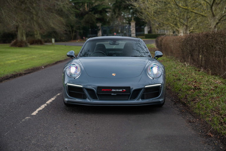Porsche 991.2 Carrera GTS