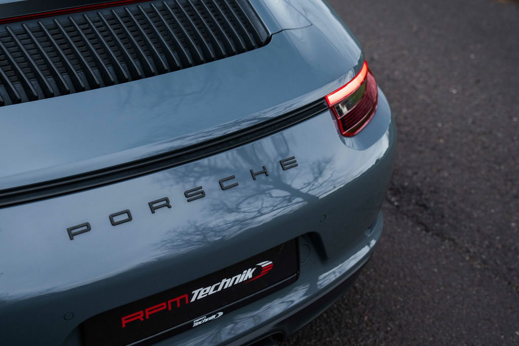 Porsche 991.2 Carrera GTS