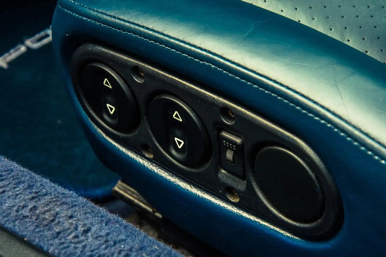 Porsche 993 Carrera 4