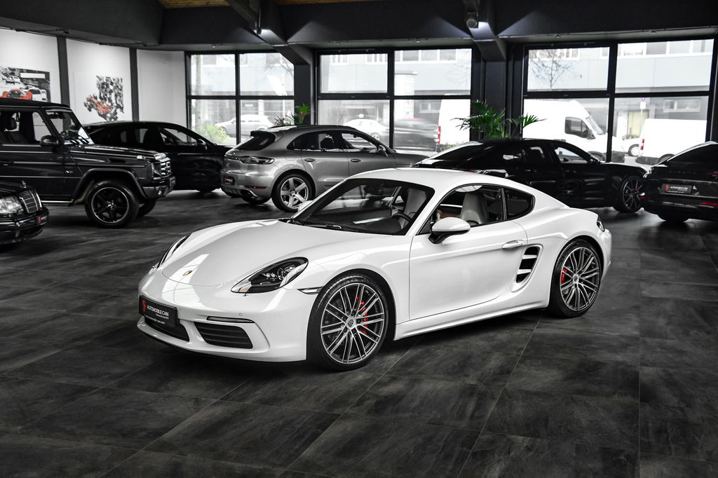 Porsche 718 Cayman S