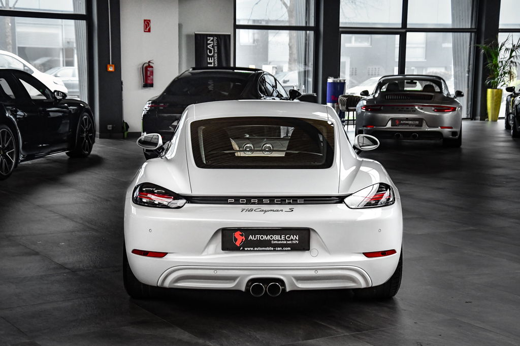 Porsche 718 Cayman S