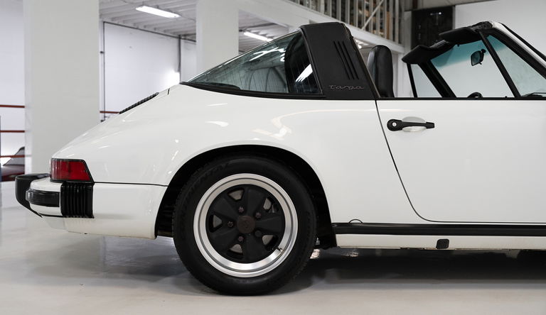 Porsche 911 Carrera 3.2