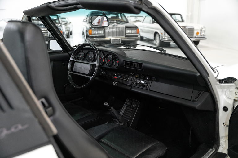 Porsche 911 Carrera 3.2