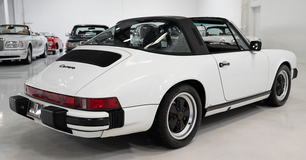 Porsche 911 Carrera 3.2