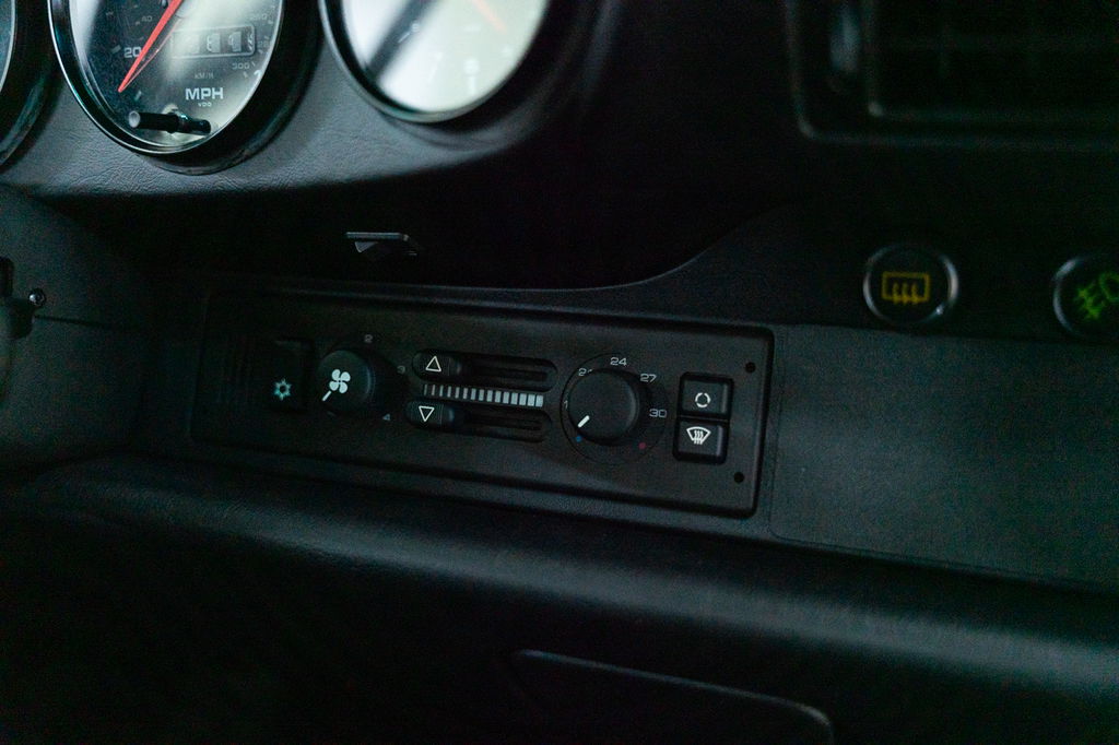 Porsche 964 Carrera RS America