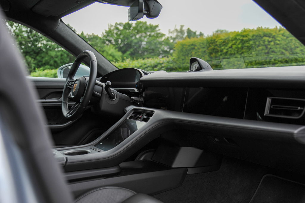 Porsche Taycan Turbo