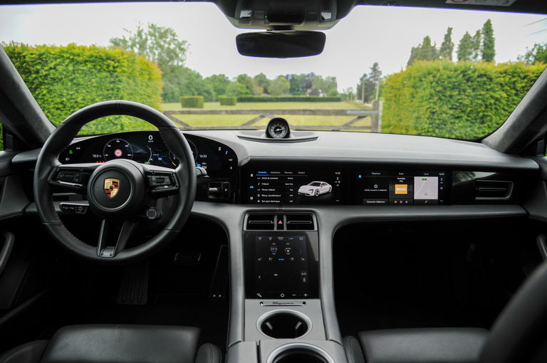 Porsche Taycan Turbo