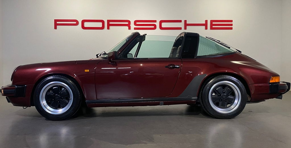 Porsche 911 Carrera 3.2