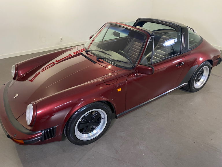 Porsche 911 Carrera 3.2