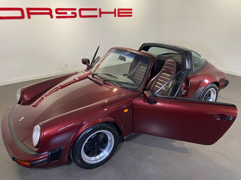 Porsche 911 Carrera 3.2