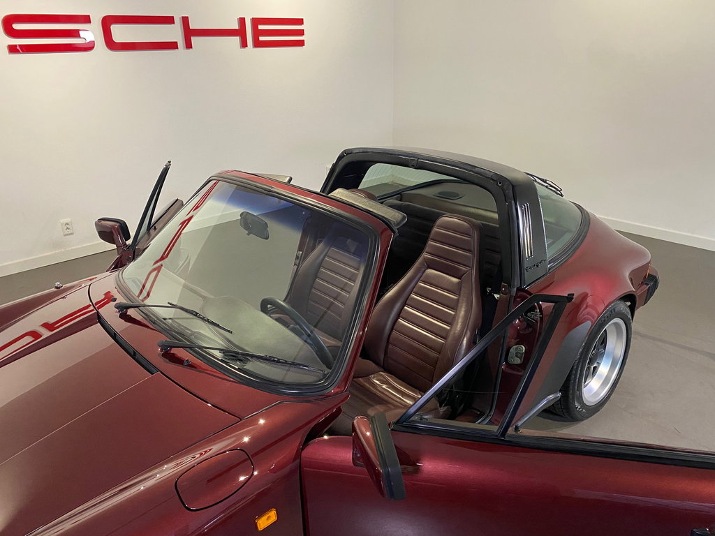 Porsche 911 Carrera 3.2