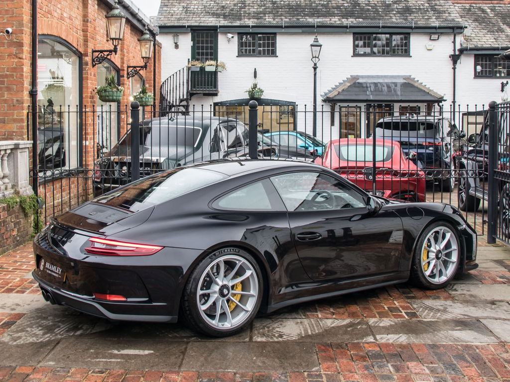 Porsche 991 GT3 Touring