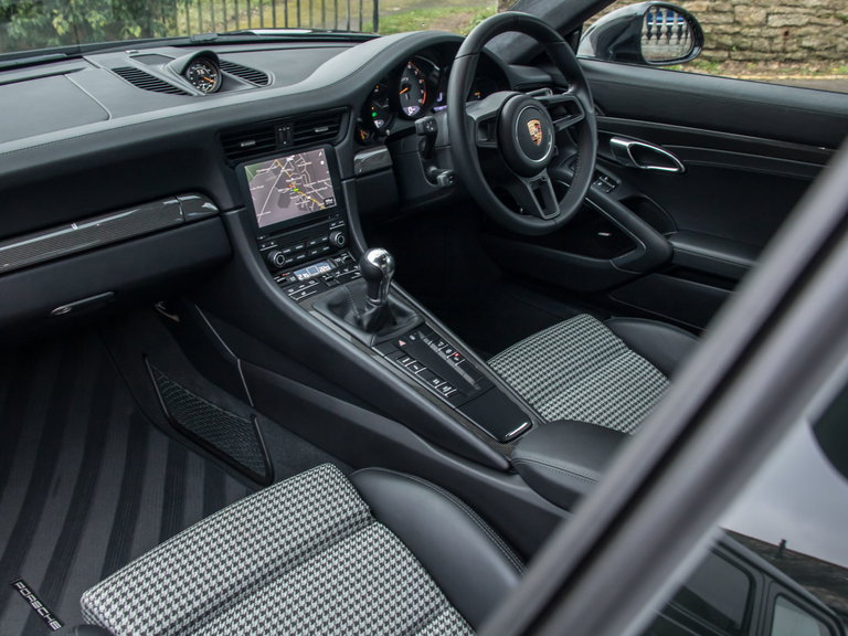 Porsche 991 GT3 Touring