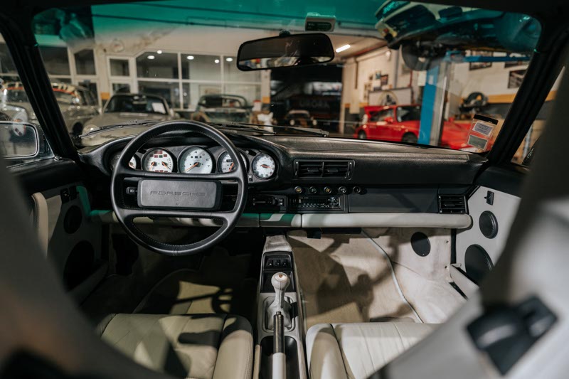 Porsche 964 Carrera 4