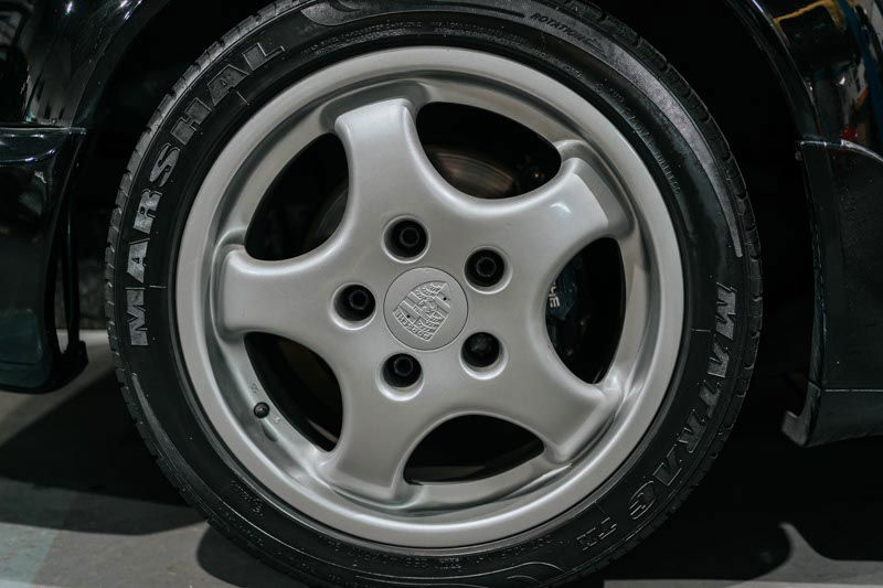 Porsche 964 Carrera 4