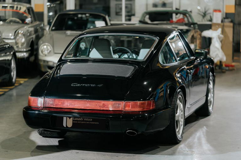 Porsche 964 Carrera 4