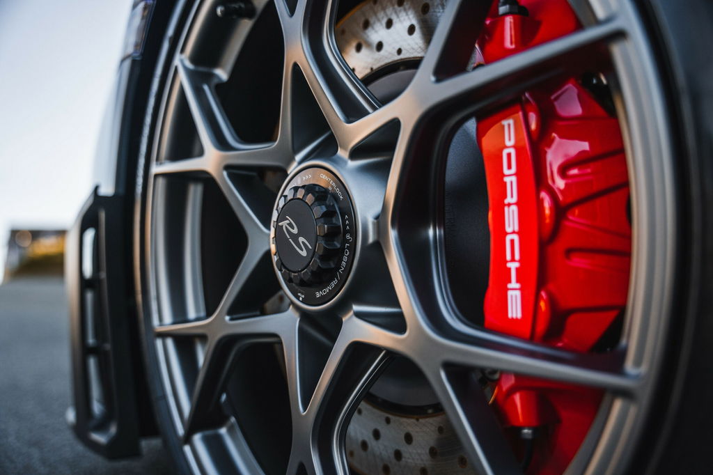 Porsche 718 Spyder RS