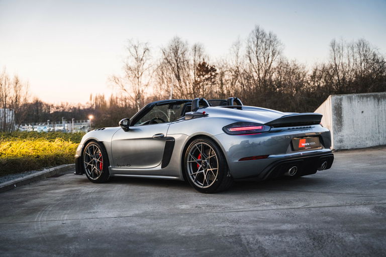 Porsche 718 Spyder RS