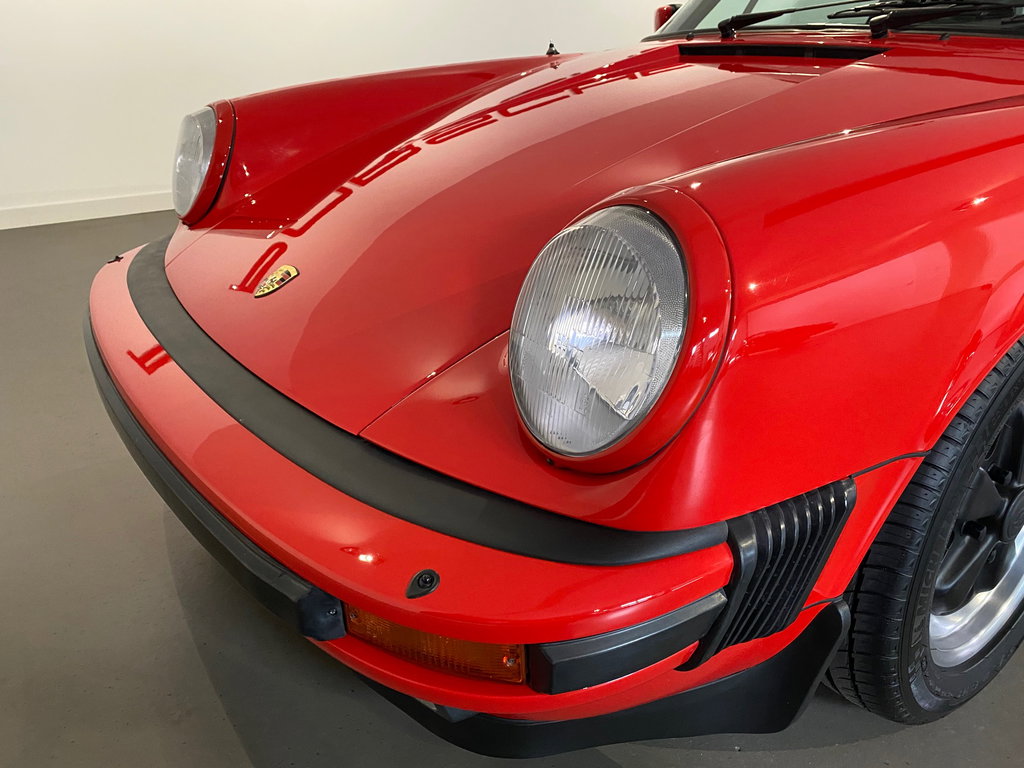 Porsche 911 Carrera 3.2