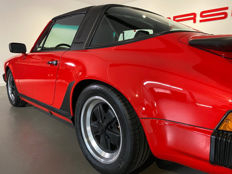 Porsche 911 Carrera 3.2