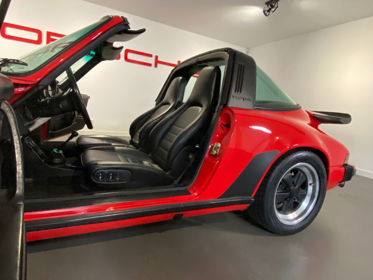 Porsche 911 Carrera 3.2