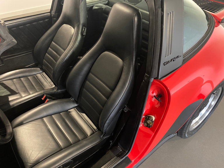 Porsche 911 Carrera 3.2