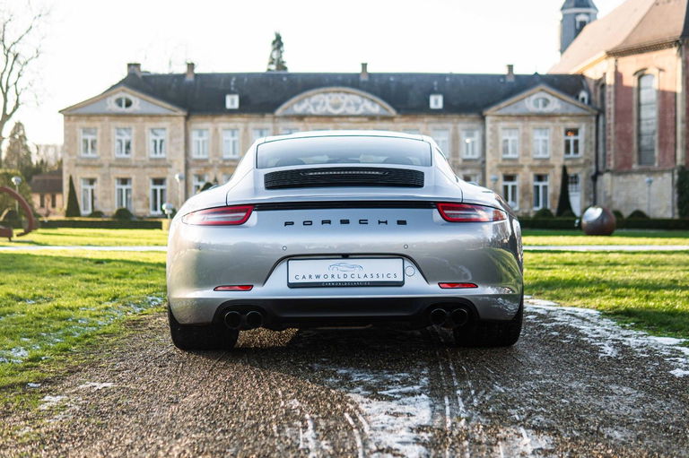 Porsche 991 Carrera GTS