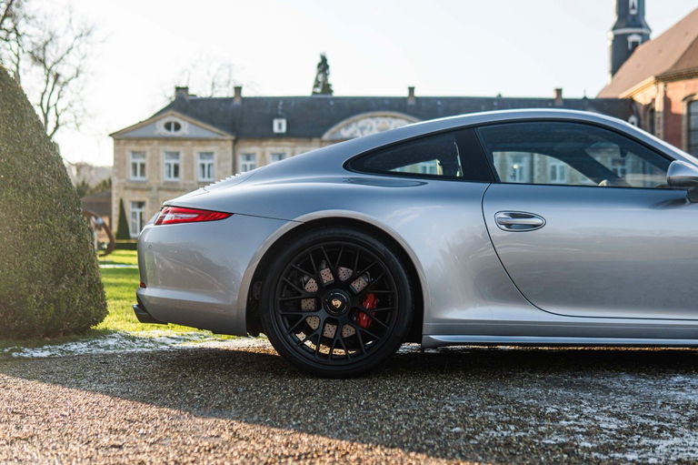 Porsche 991 Carrera GTS