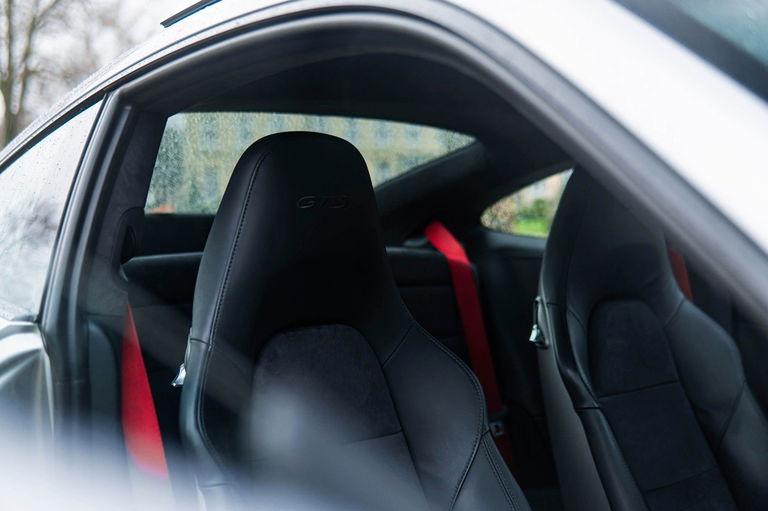 Porsche 991 Carrera GTS