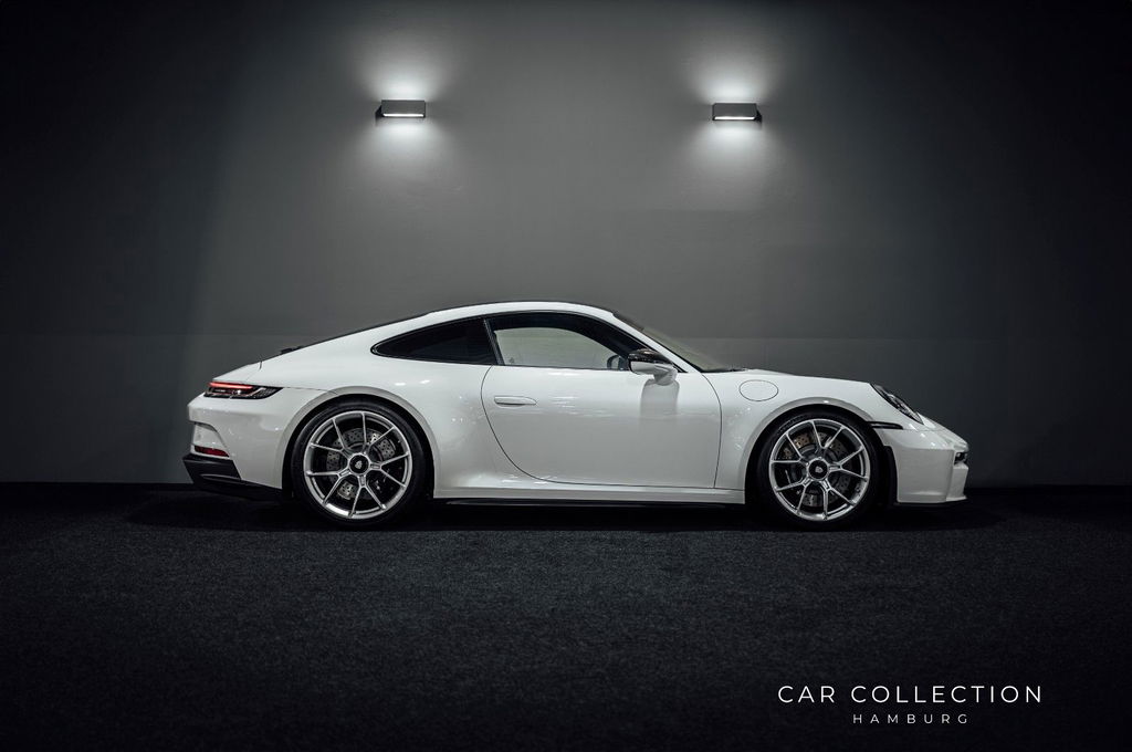 Porsche 992 GT3 Touring