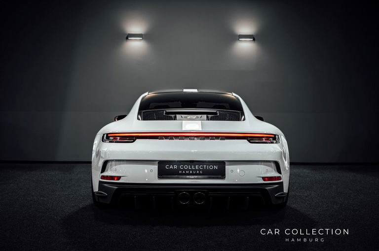 Porsche 992 GT3 Touring