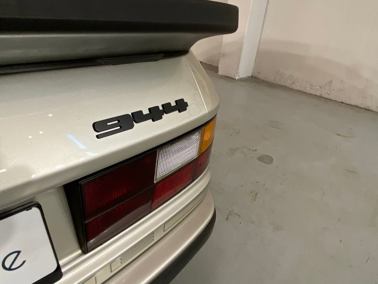 Porsche 944 Coupé