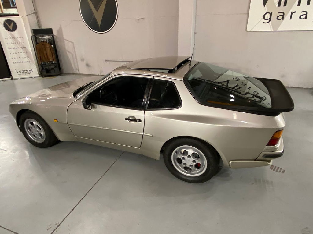 Porsche 944 Coupé