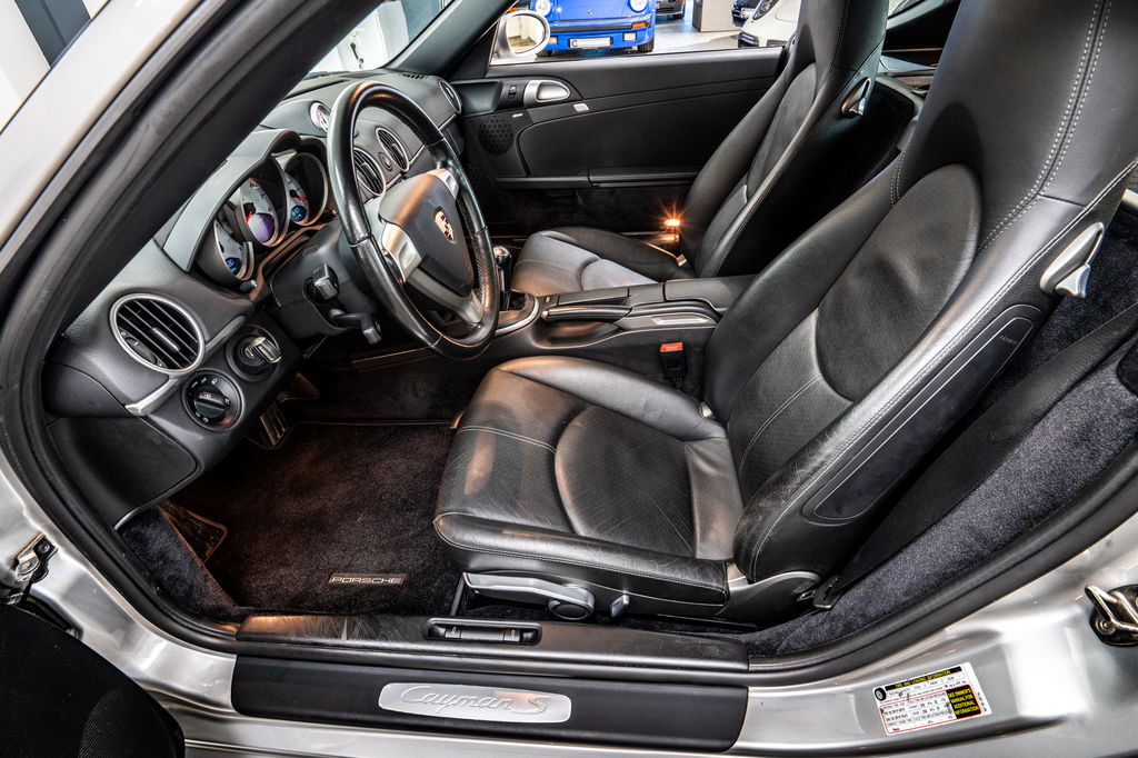 Porsche 987 Cayman S