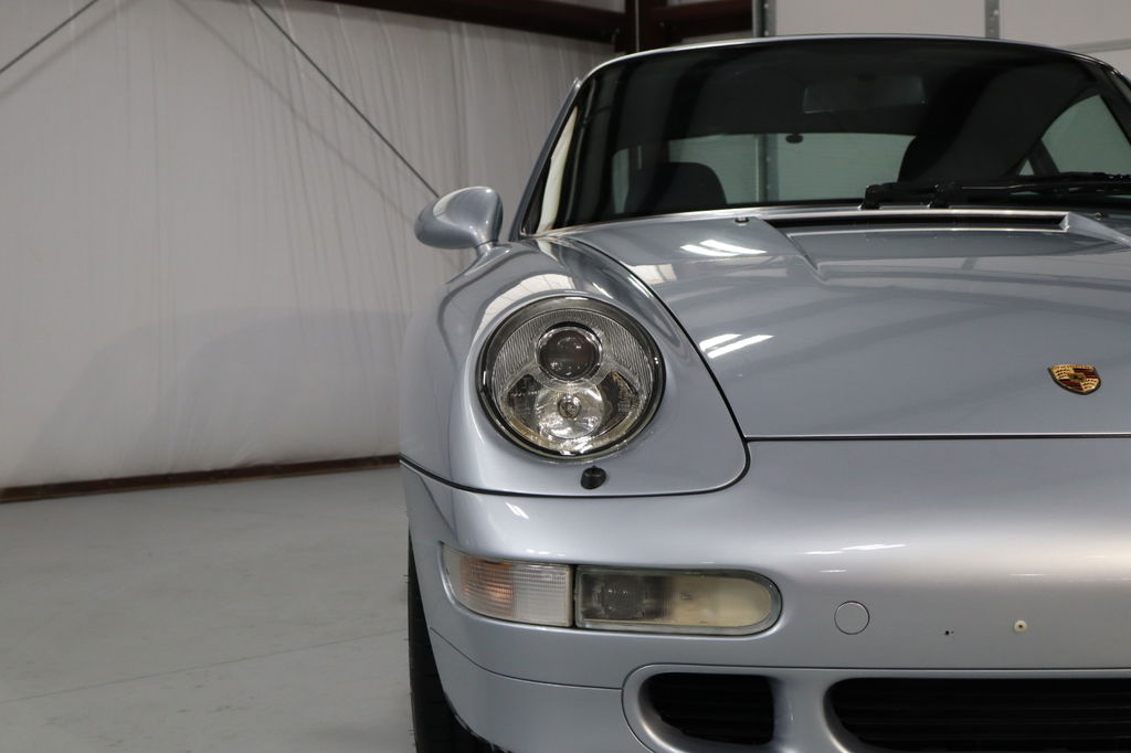 Porsche 993 Carrera 4S