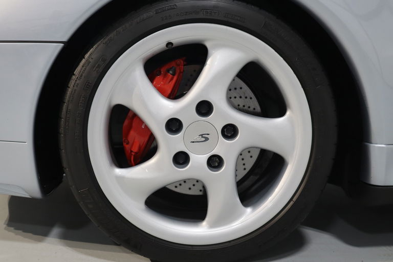 Porsche 993 Carrera 4S