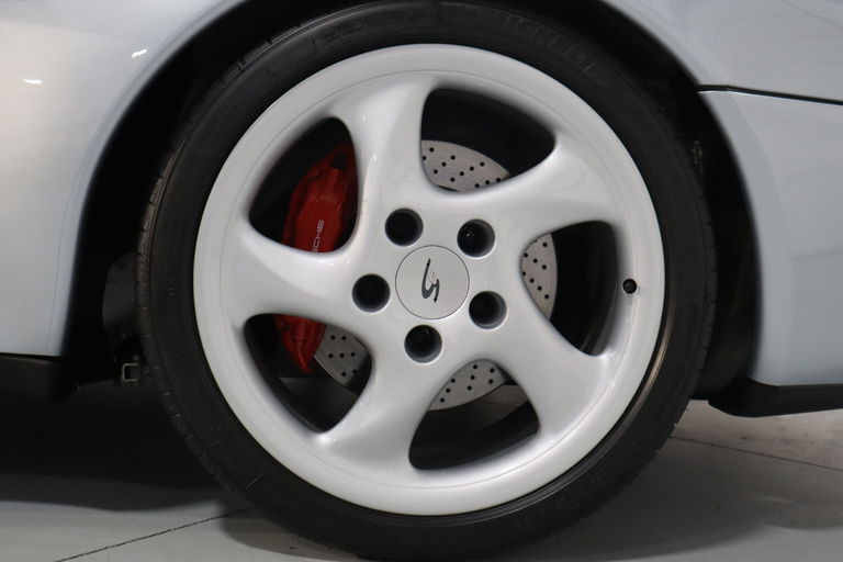 Porsche 993 Carrera 4S