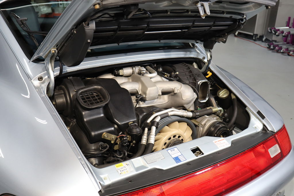 Porsche 993 Carrera 4S