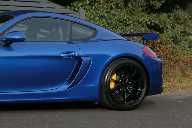 Porsche 981 Cayman GT4