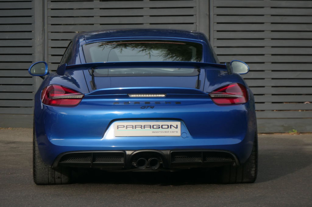 Porsche 981 Cayman GT4