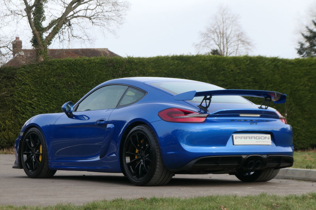 Porsche 981 Cayman GT4