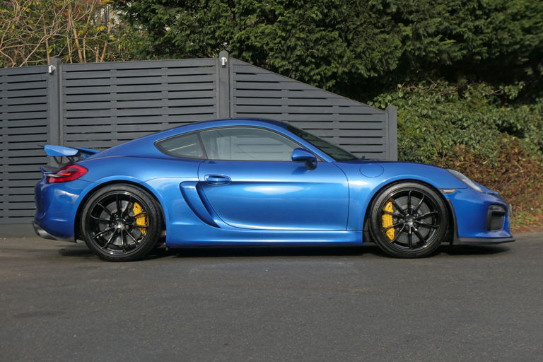 Porsche 981 Cayman GT4