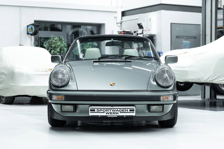 Porsche 911 Carrera 3.2