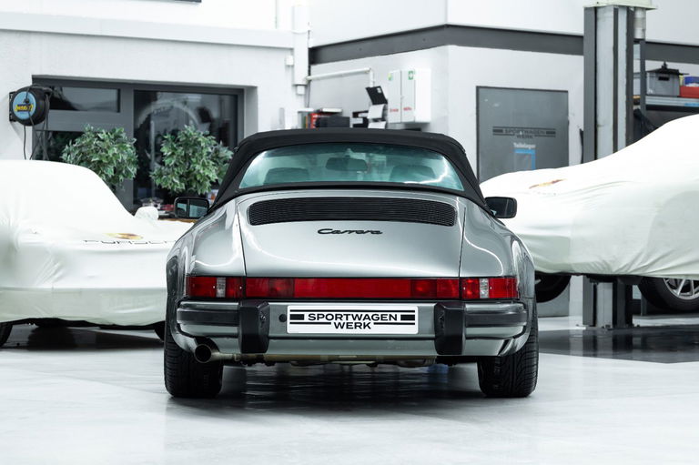 Porsche 911 Carrera 3.2