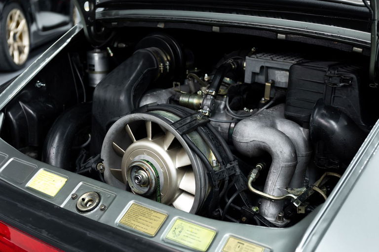 Porsche 911 Carrera 3.2