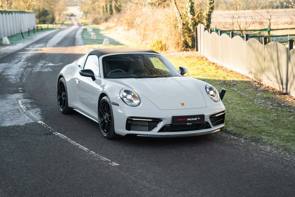 Porsche 992 Targa 4 GTS
